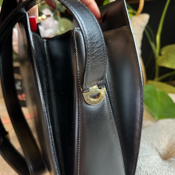 Celine Vintage bag *Price is FiRM* - Picture 11 of 17